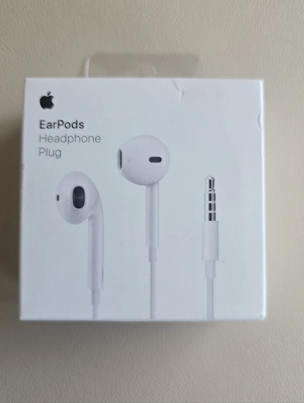 Apple EarPods Headphones Plug In 3mm NEW IN BOX